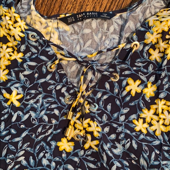 Zara Blue and Yellow Floral Top bell sleeve - med - Picture 2 of 4